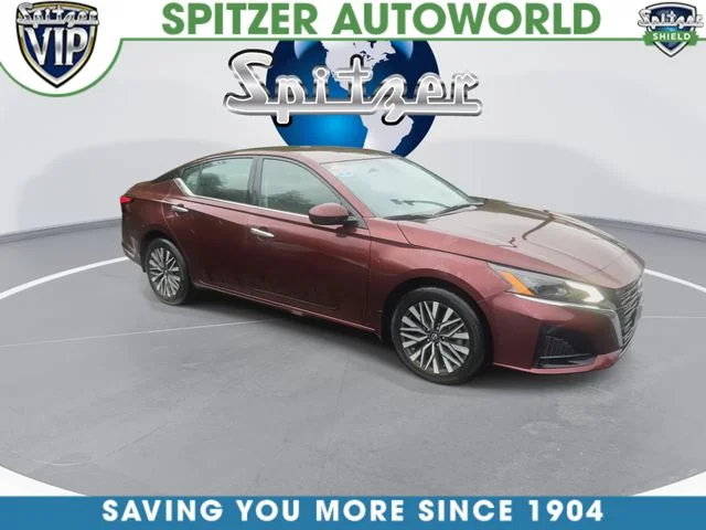 Used 2023 Red Nissan 2.5 SV image 2