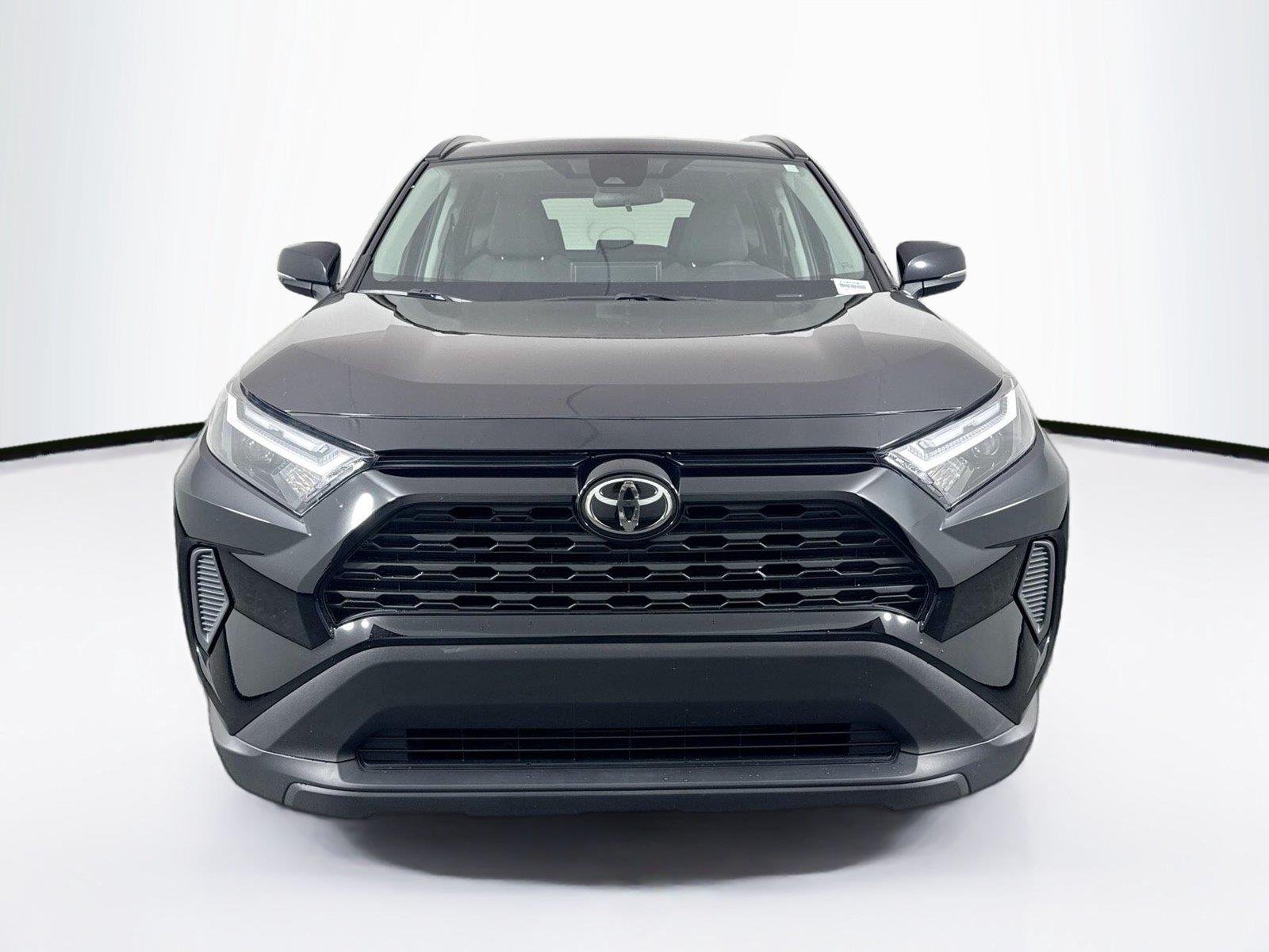 Used 2022 Midnight Black Metallic Toyota XLE image 3