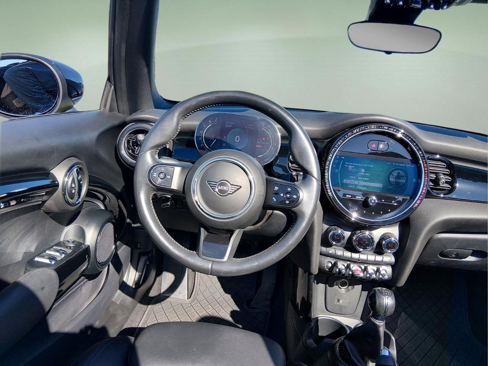 Used 2022 Zesty Yellow MINI Cooper S image 17