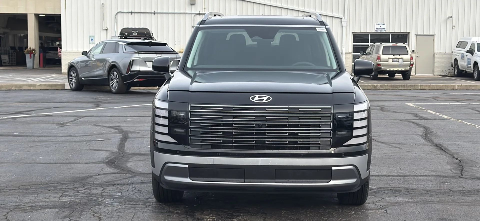 New 2026 Abyss Black Pearl Hyundai SEL Premium 7P image 3