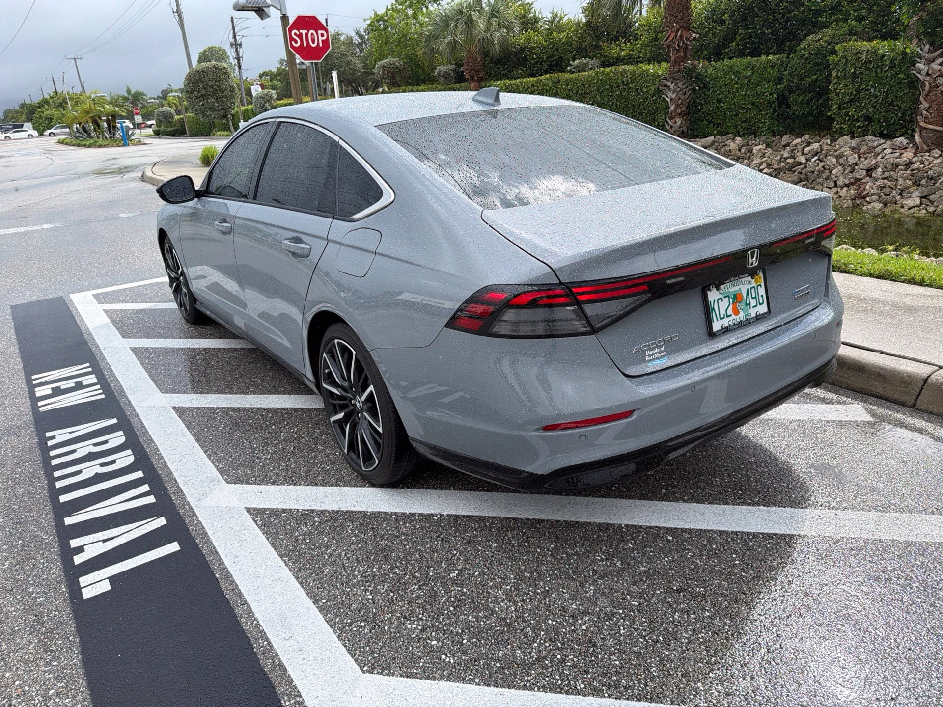 Certified Used 2024 Urban Gray Pearl Honda Touring image 7