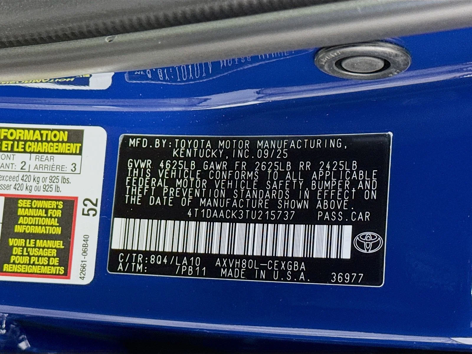 New 2026 Reservoir Blue Toyota  XLE image 17