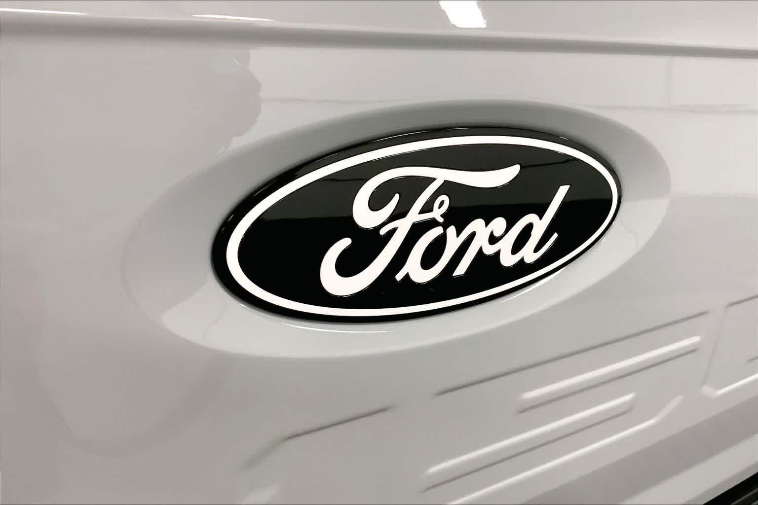 New 2026 Avalanche Ford Lariat® image 12
