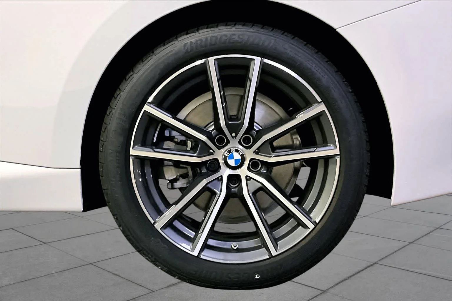 2025 BMW 2 Series 230i - Photo 17