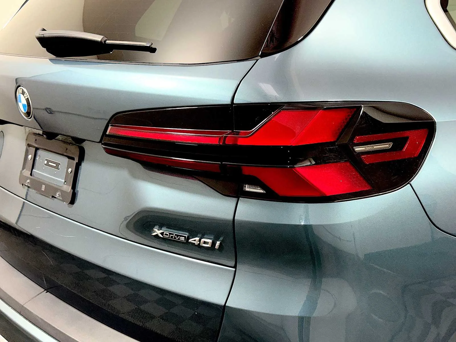 Used 2024 Blue Ridge Mountain Metallic BMW xDrive40i image 28