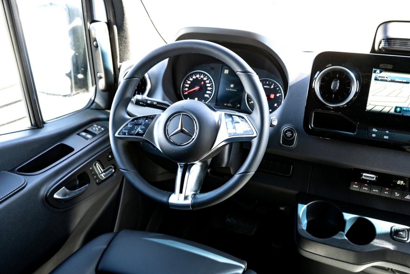 New 2025 Arctic White Mercedes-Benz Passenger 144 WB image 29