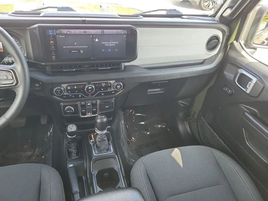 Used 2024 Green Jeep Sport S 4xe image 17