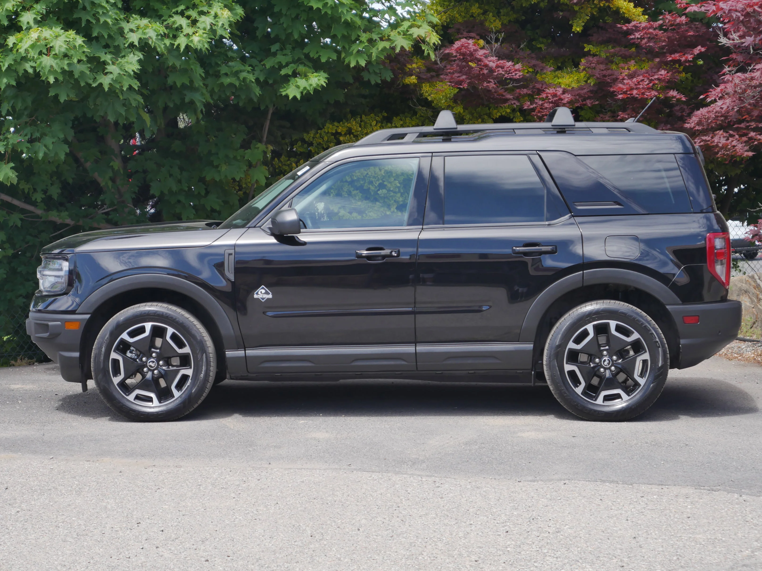 Certified Used 2023 Shadow Black Ford Outer Banks image 17