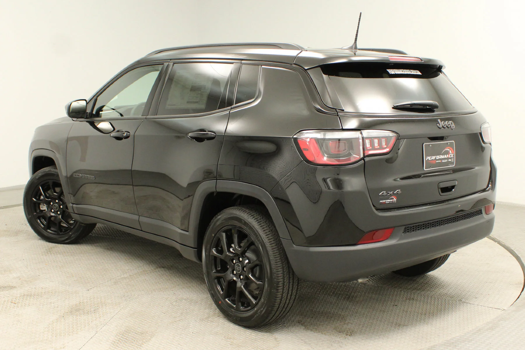 2025 Jeep Compass Latitude - Photo 25