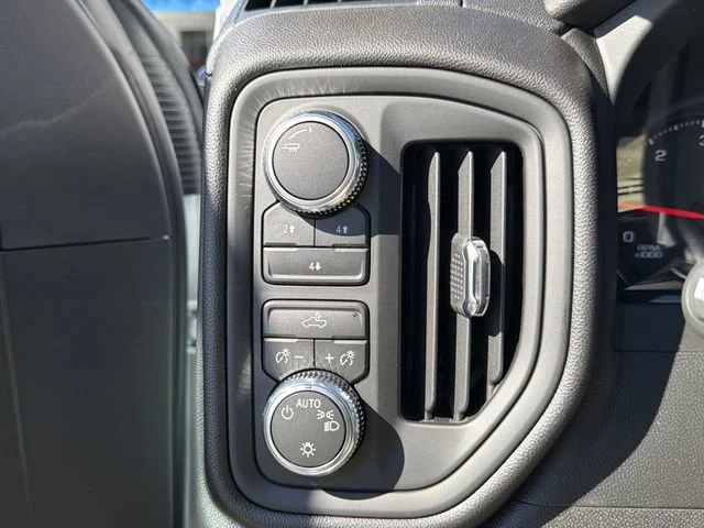 New 2026 Summit White GMC Pro image 21