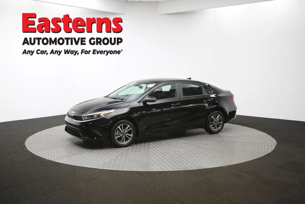 Used 2023 Black Kia LXS image 54