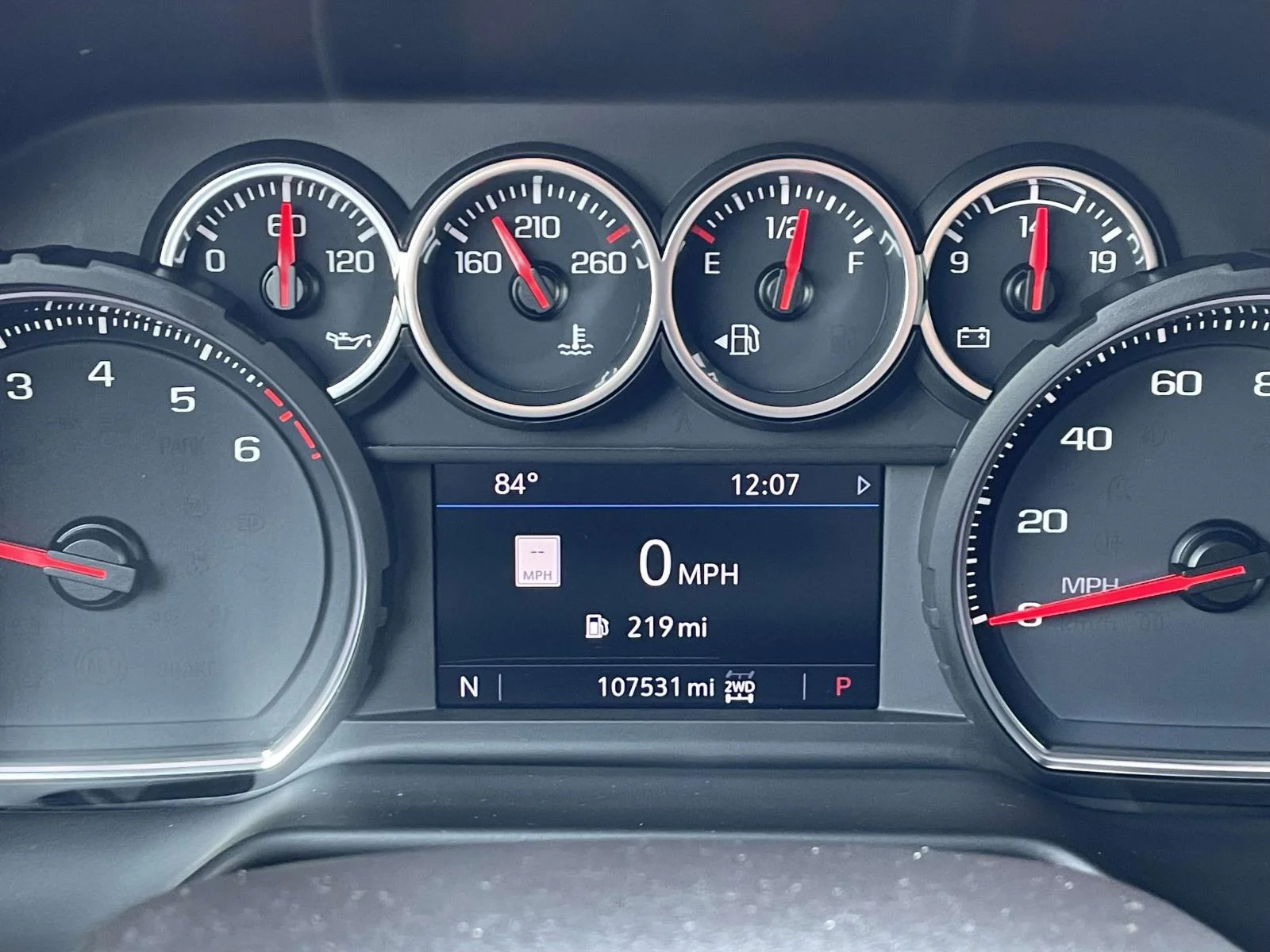 2021 Chevrolet Suburban RST - Photo 24