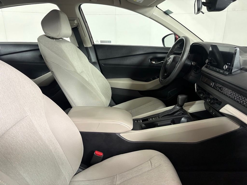 Used 2023 Red Honda LX image 14