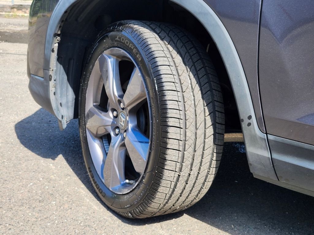 Used 2019  Honda Touring image 33
