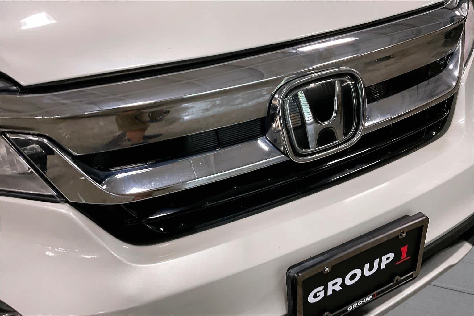 Used 2020 Platinum White Pearl Honda Elite image 30