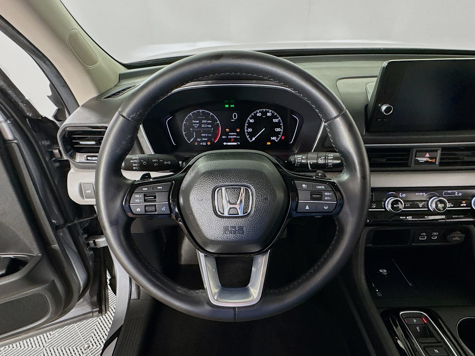 2025 Honda Pilot EX-L - Photo 32