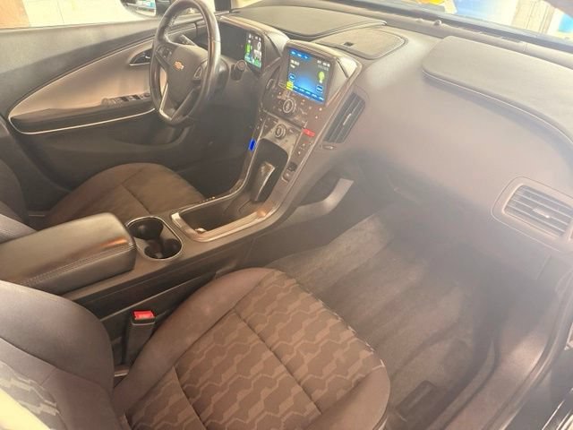 Used 2014 ASHEN GREY METALLIC Chevrolet STD image 27