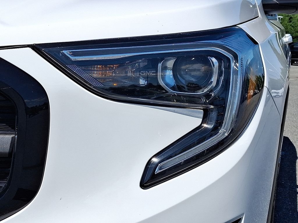 Used 2021 White GMC SLT image 10