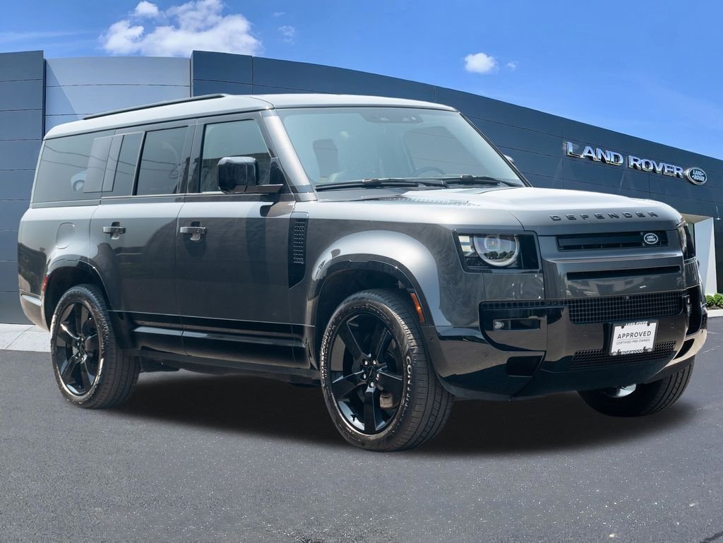 Used 2026 Gray Land Rover X-Dynamic SE image 3
