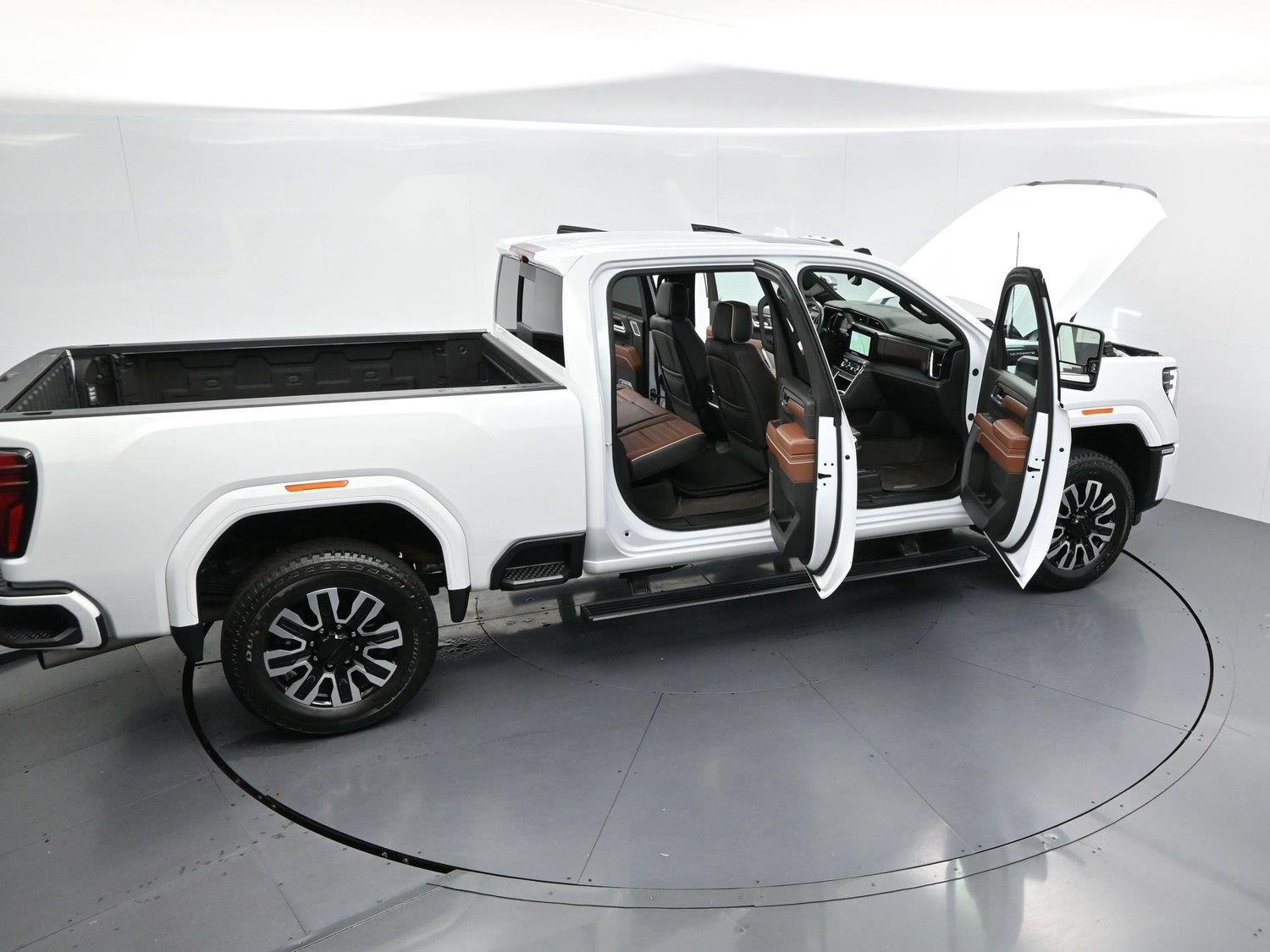Used 2025 Summit White GMC Denali Ultimate image 40