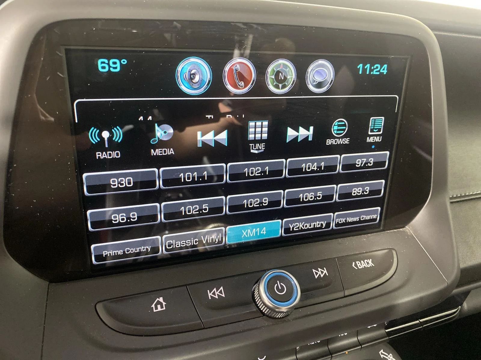 Used 2018 GARNET RED TINTCOAT Chevrolet 1SS image 17