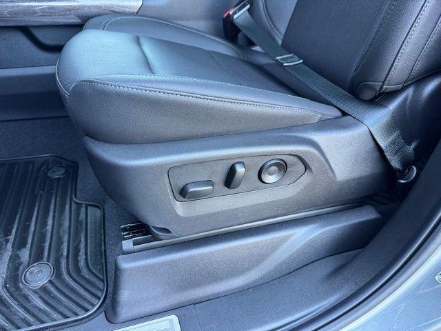 2025 Chevrolet Silverado 3500 HD LTZ - Photo 13