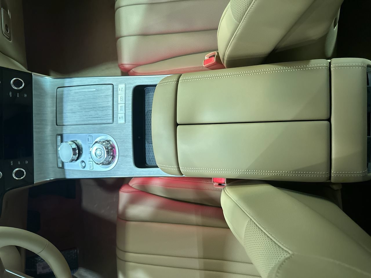 2026 GENESIS G80 Advanced - Photo 23