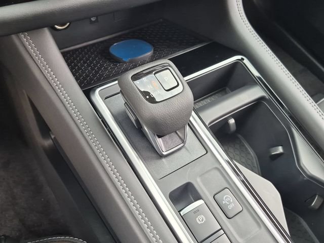 New 2026 Gun Metallic Nissan Platinum image 18