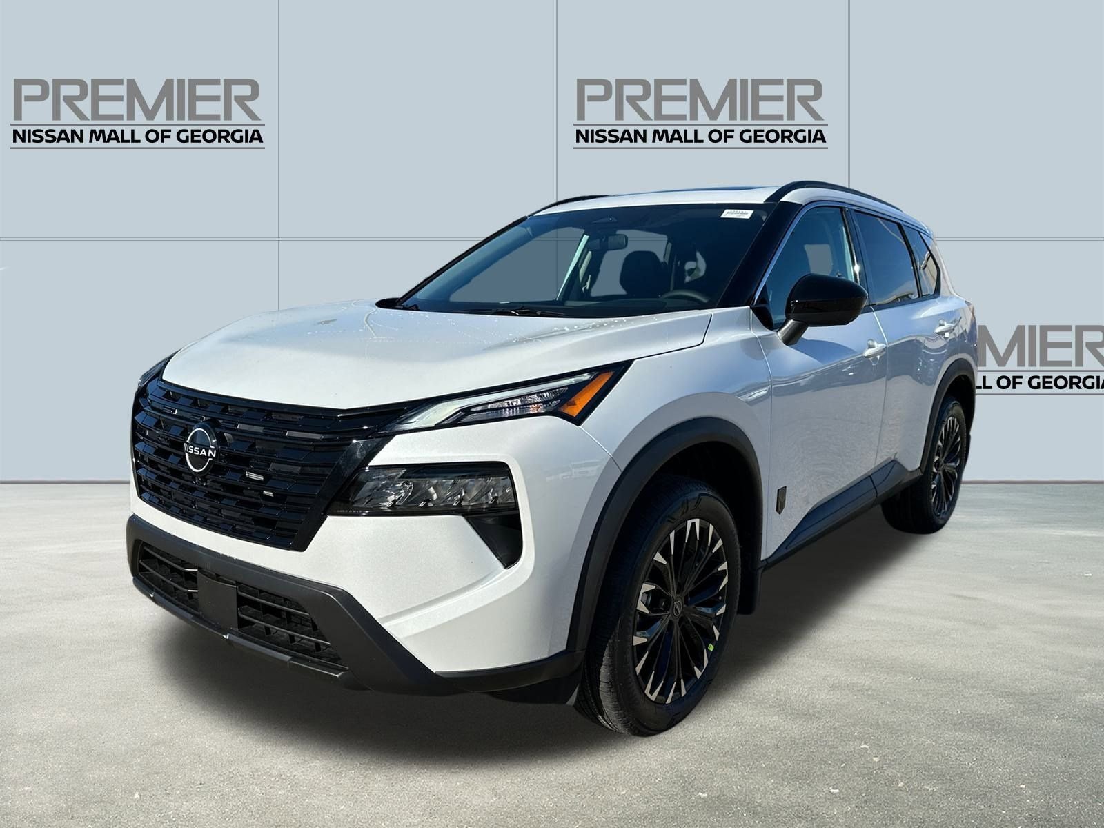 2026 Nissan Rogue Dark Armor's photo
