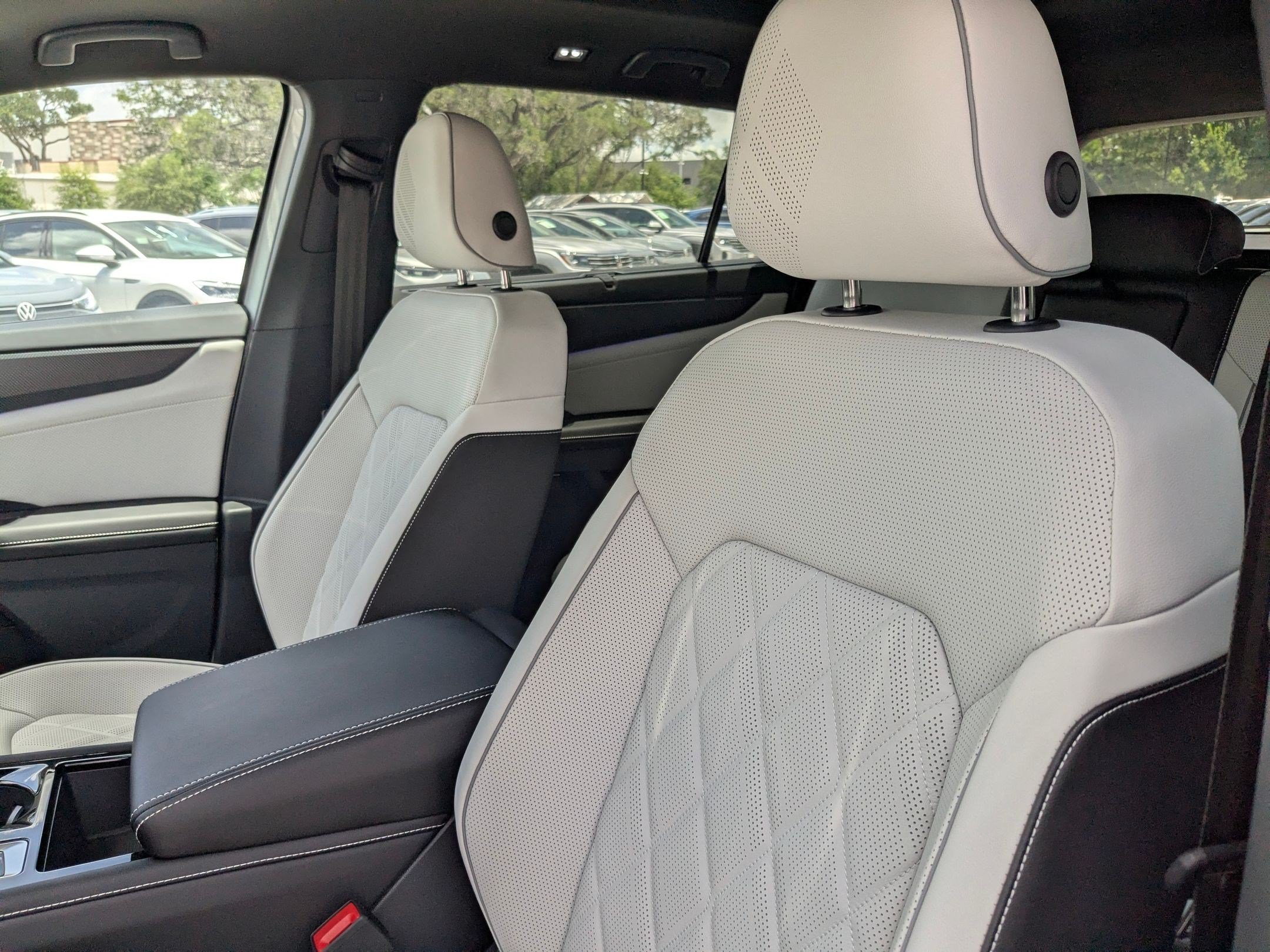 New 2026 White Volkswagen 2.0T SEL Premium R-Line image 8