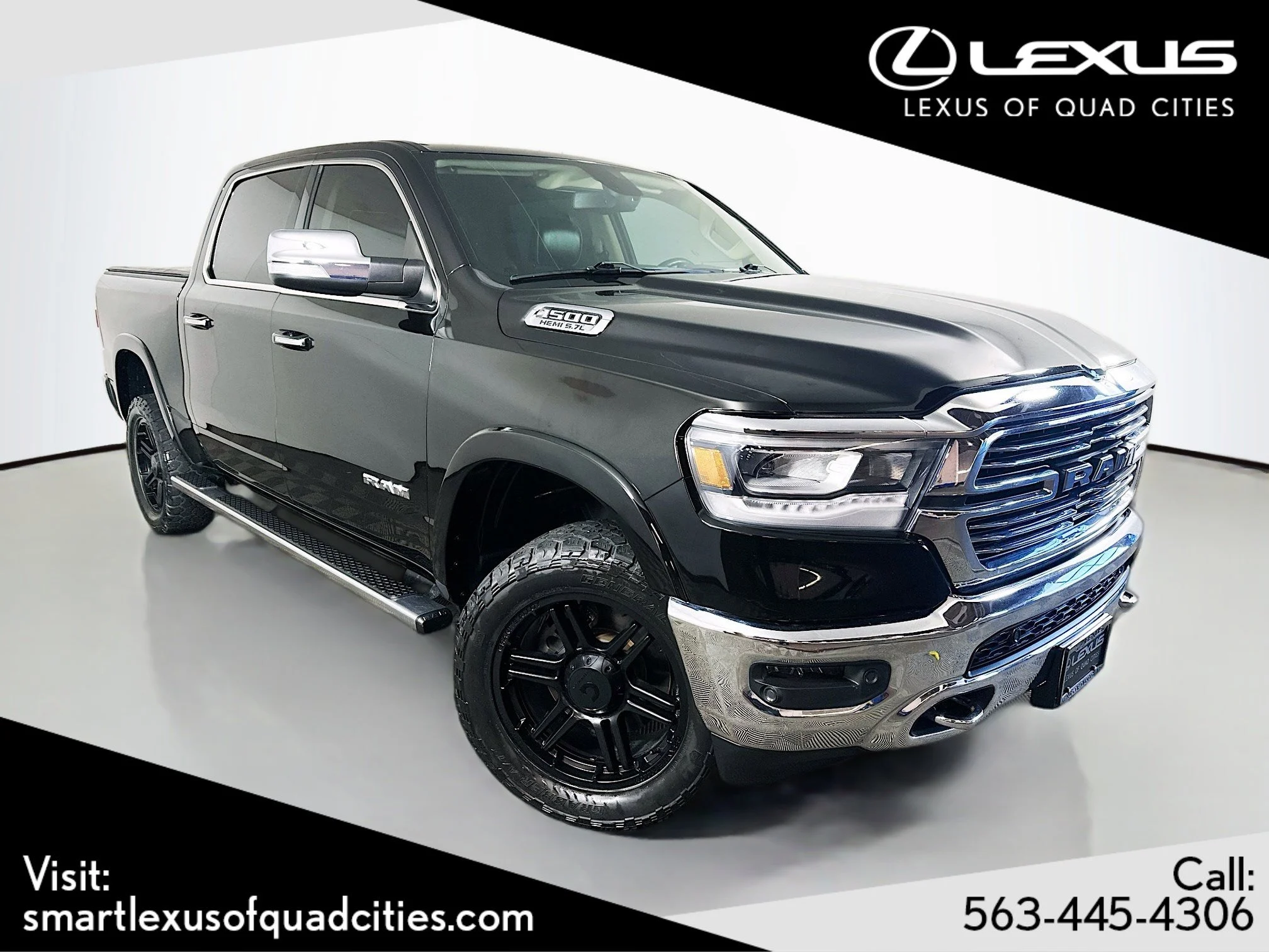 2019 RAM 1500 Laramie 4x4 Crew Cab 5'7's photo