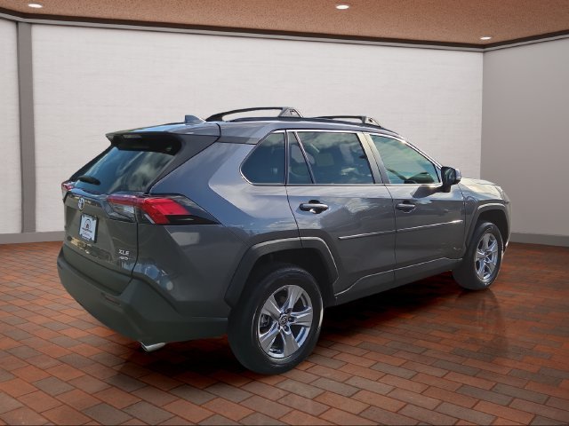 Used 2025 Magnetic Gray Metallic Toyota XLE image 3
