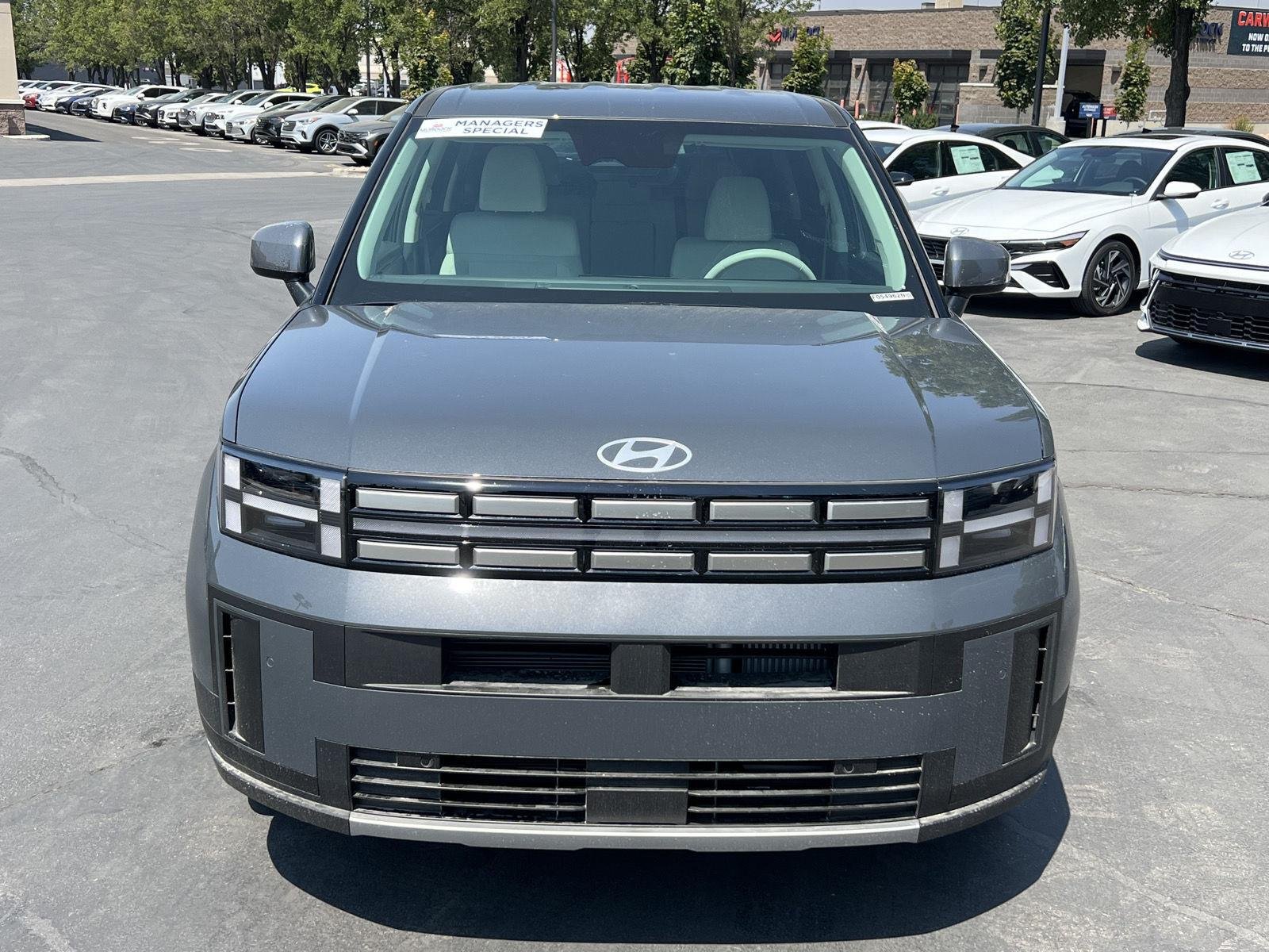 New 2026 Ecotronic Gray Hyundai SE AWD image 3