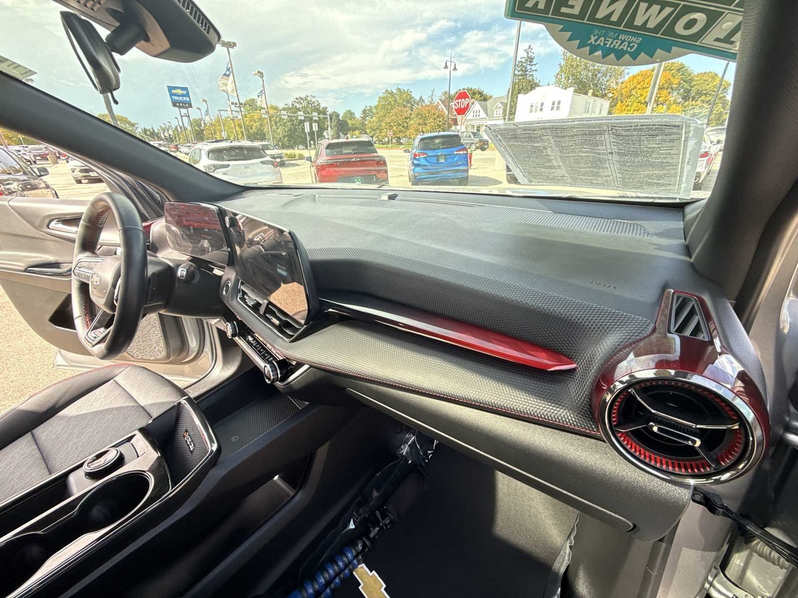 2025 Chevrolet Equinox RS - Photo 28