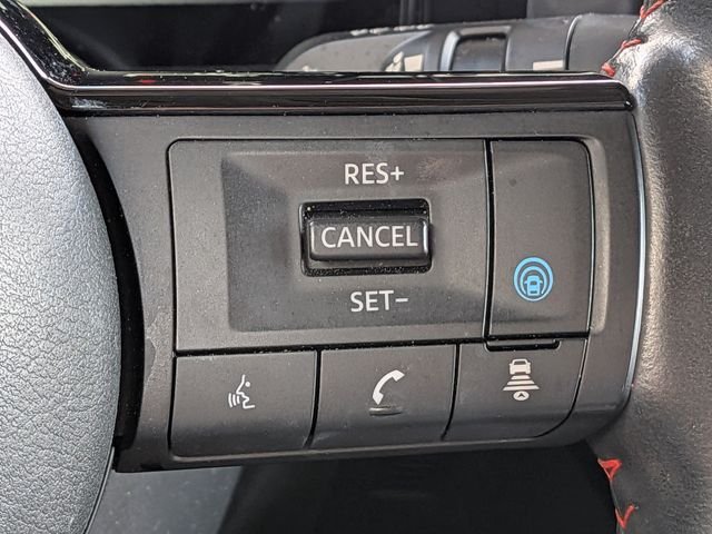 Used 2025 White Nissan SR image 27