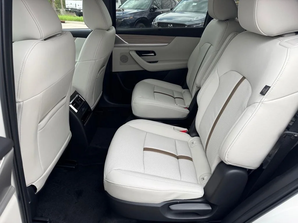 New 2026 Rhodium White Premium Mazda 3.3 Turbo S Premium image 10