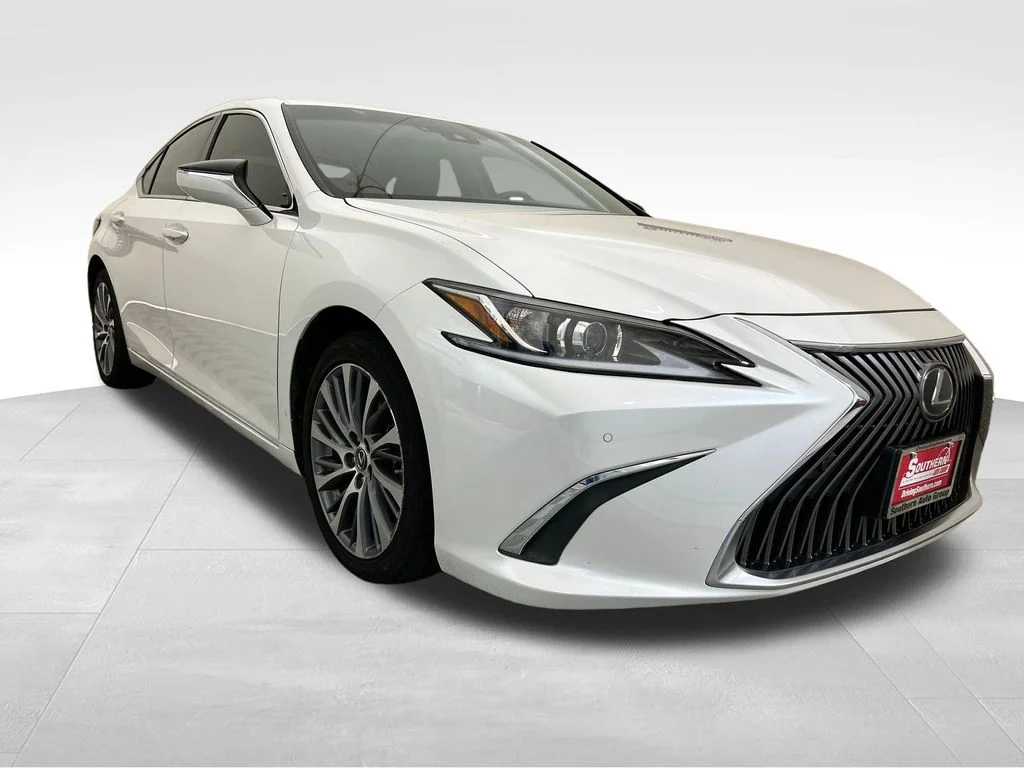 Used 2020 White Lexus 350 image 8