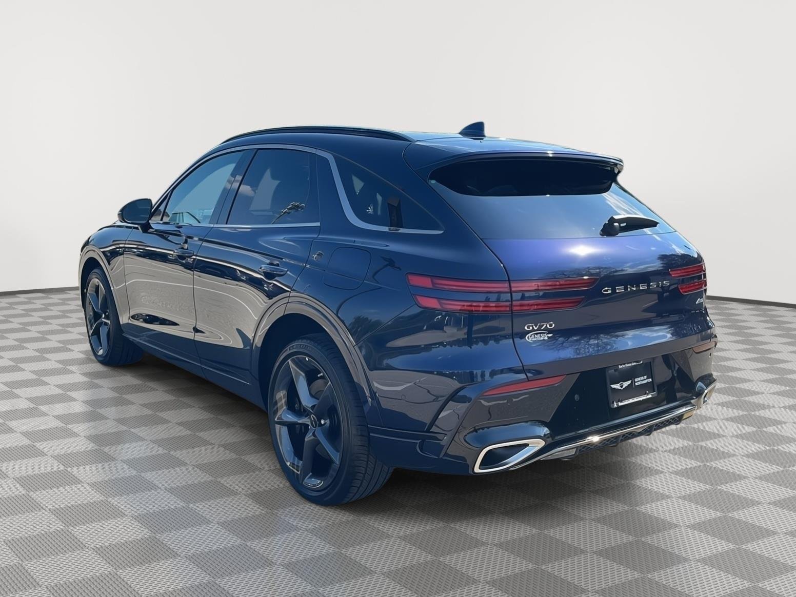 Used 2026 Capri Blue Genesis 2.5T Sport Prestige image 8
