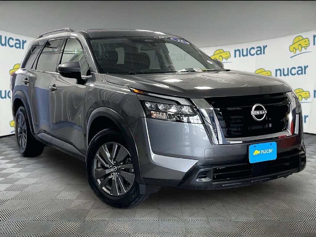 Used 2025 Gray Nissan SV image 1
