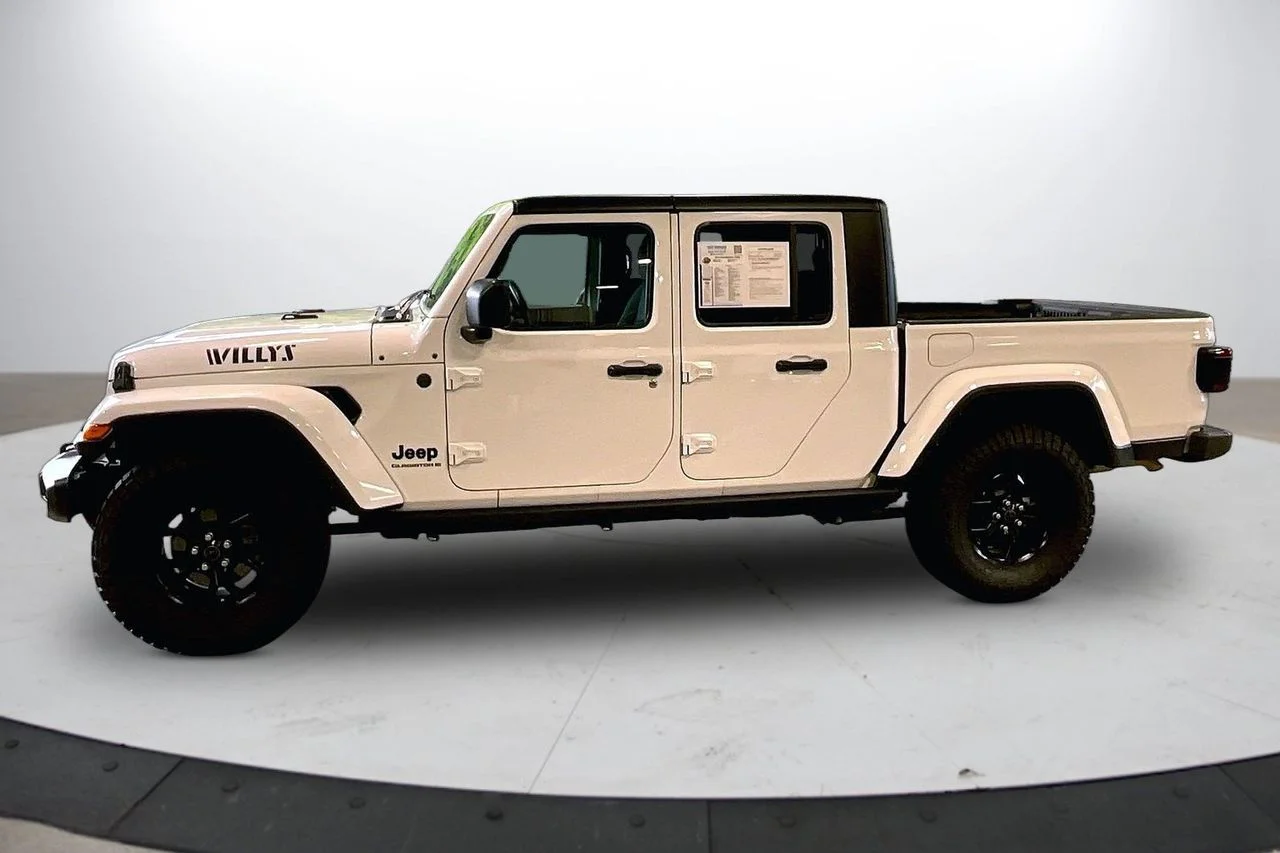 Used 2024 White Jeep Willys image 5