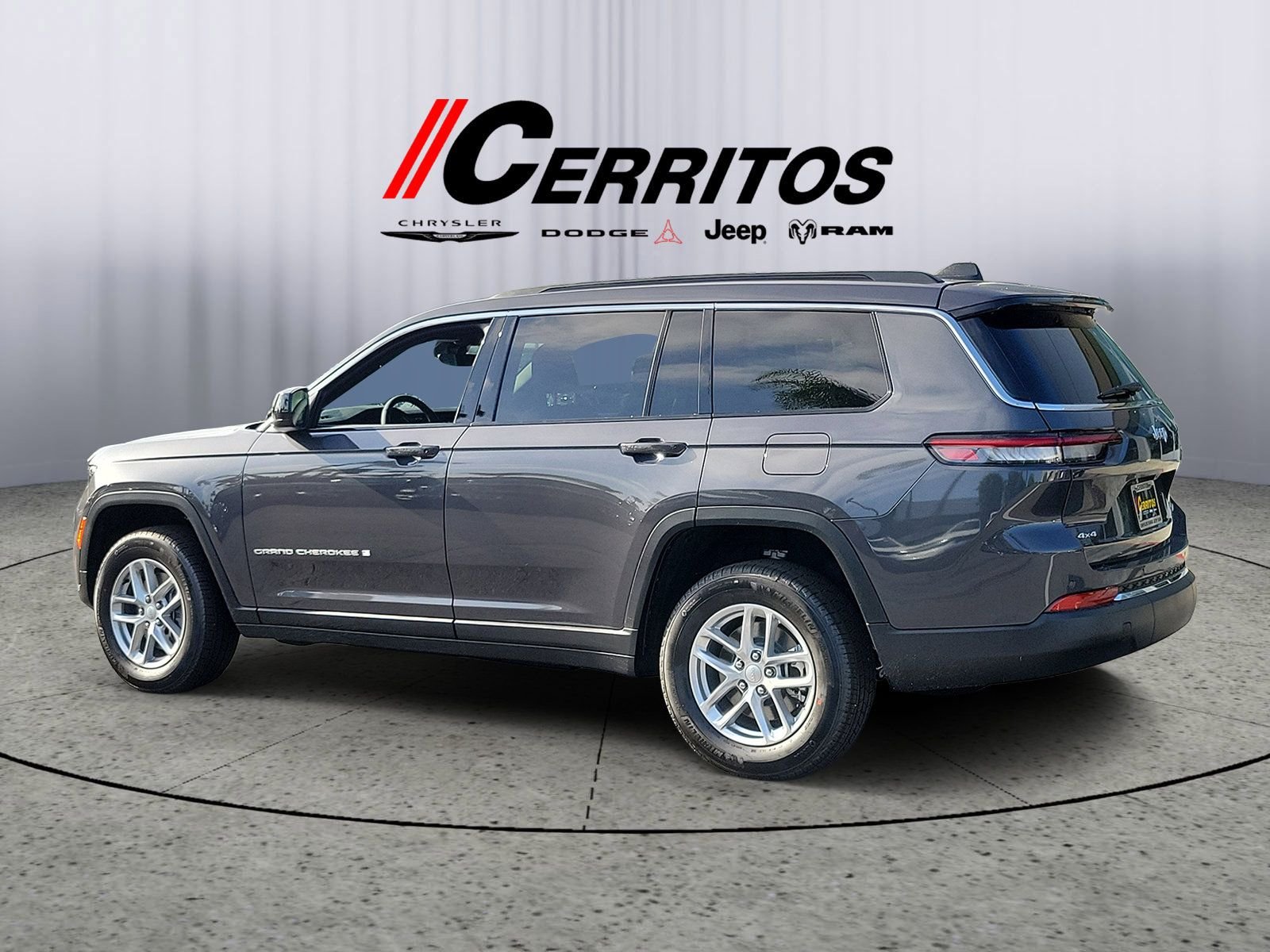New 2026 Baltic Gray Metallic Clear-Coat Exterior Paint Jeep Laredo X image 2