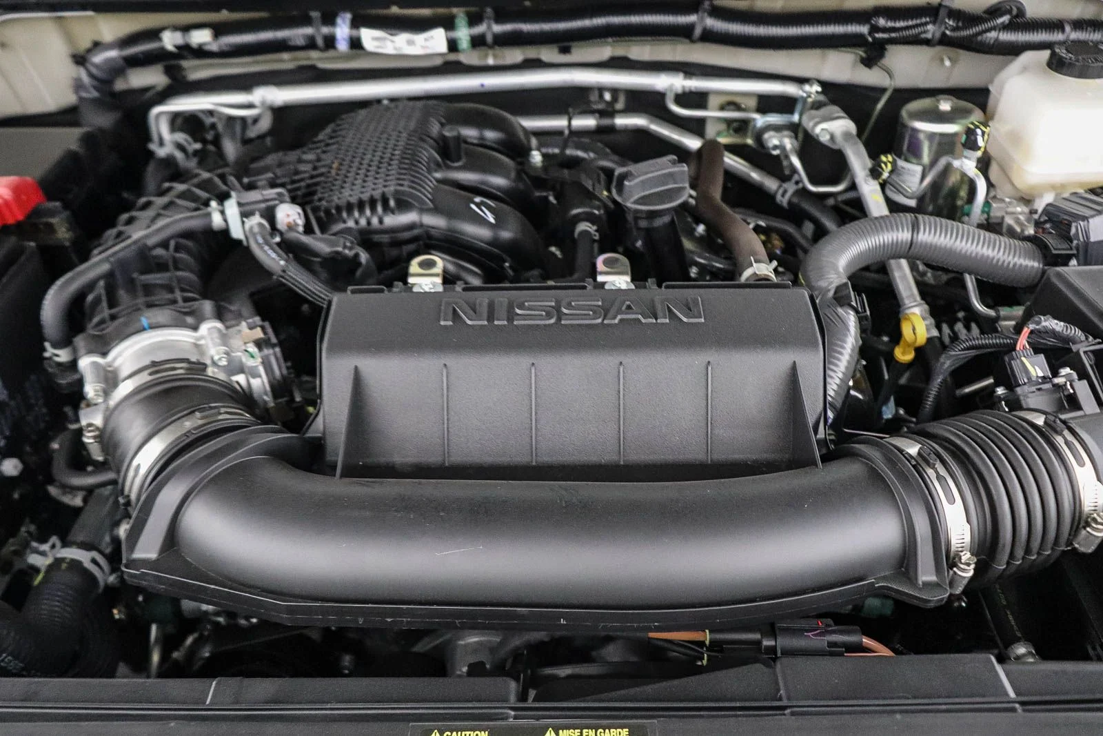 New 2025 Glacier White Nissan Crew Cab S image 13