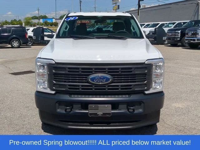Used 2024 White Ford XL image 16