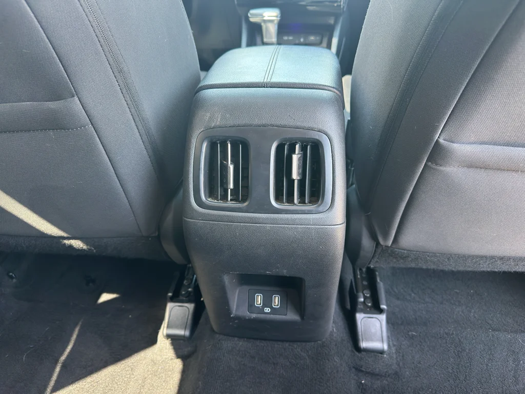 Used 2022 Quartz White Hyundai SEL image 31
