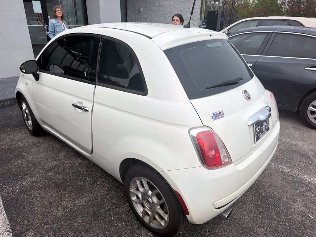 Used 2015 White FIAT Pop image 2