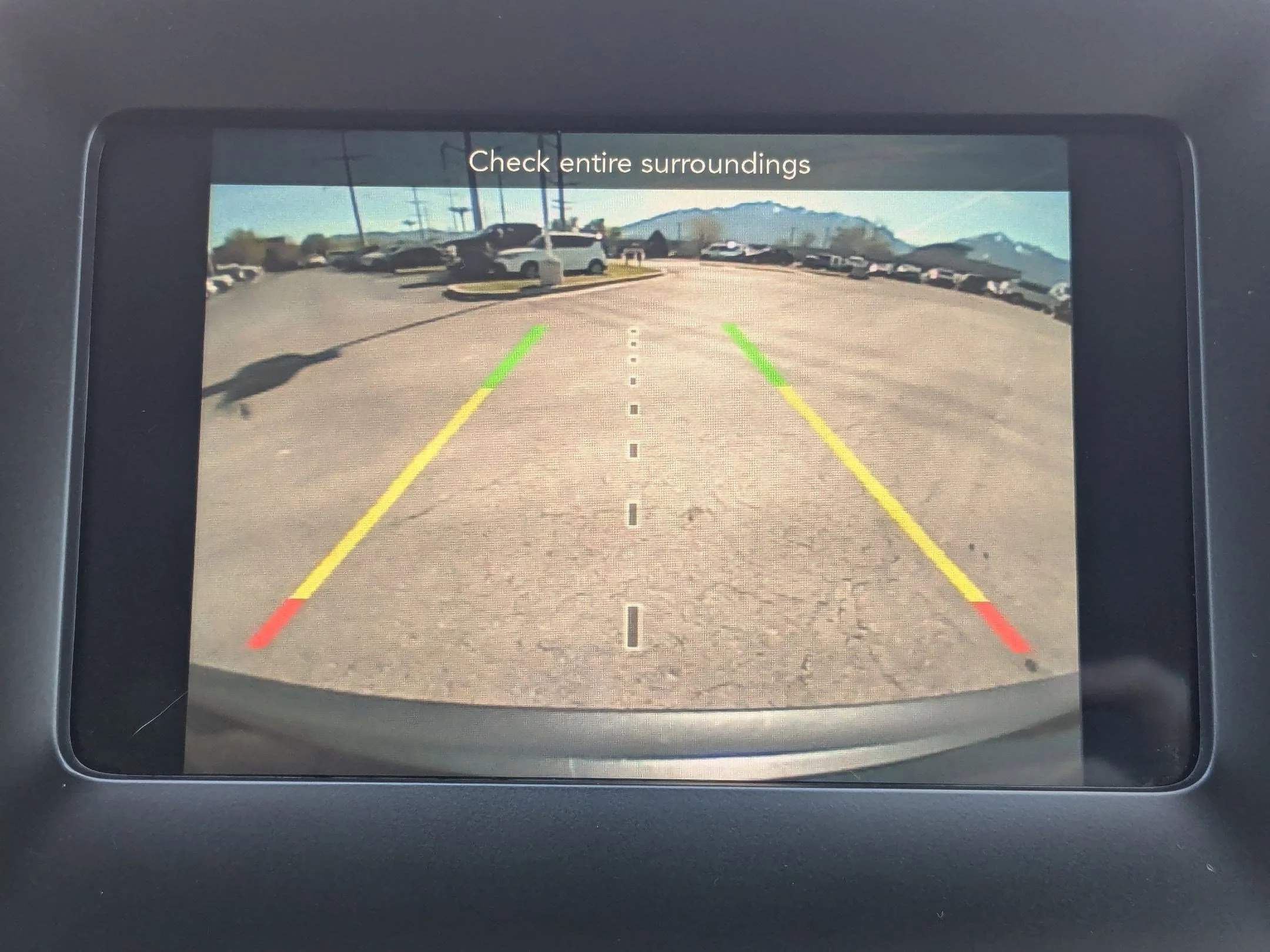 Used 2019 Diamond Black Crystal Pearlcoat Jeep Latitude image 18