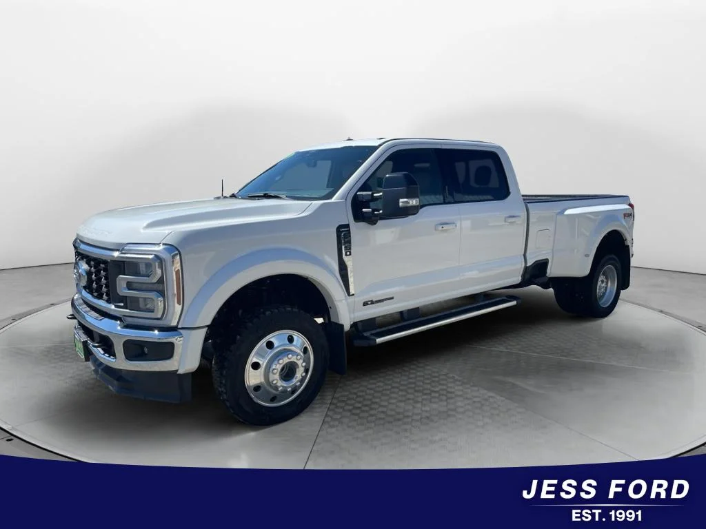 2024 Ford F-450 Lariat 4x4 Crew Cab 8' Box DRW's photo