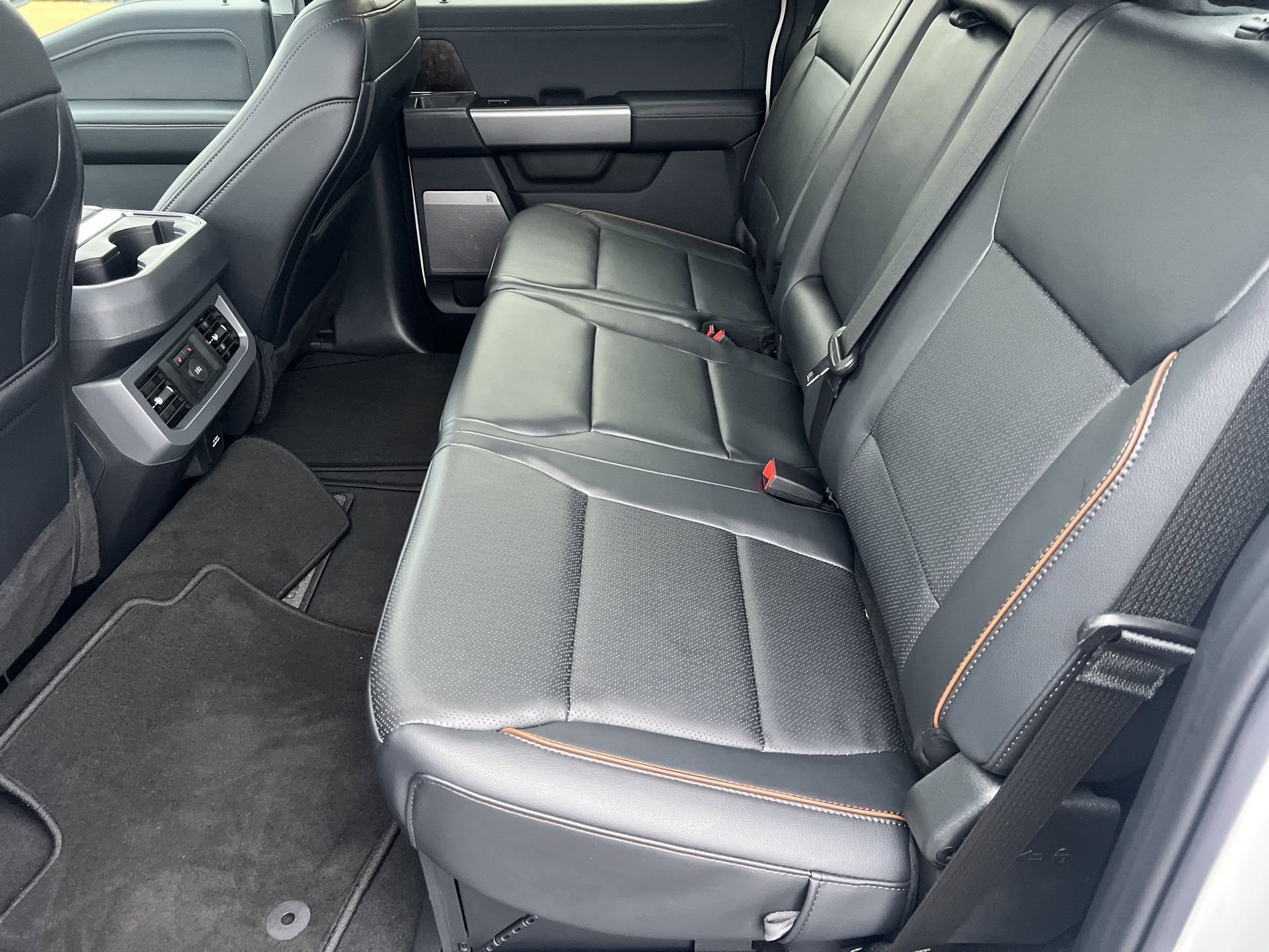 2025 Ford F-350 Super Duty Lariat - Photo 25