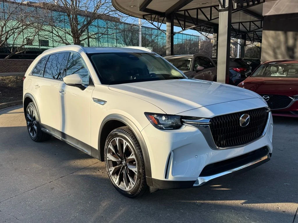 2024 Mazda CX-90 PHEV Premium Package's photo