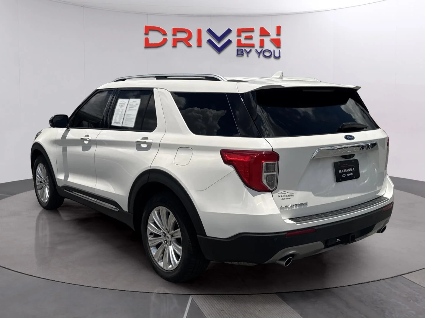 Used 2022 Star White Metallic Tri-Coat Ford Limited image 3